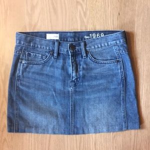 Gap mini jean skirt